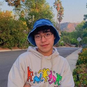 Meet your Posher, Manuel